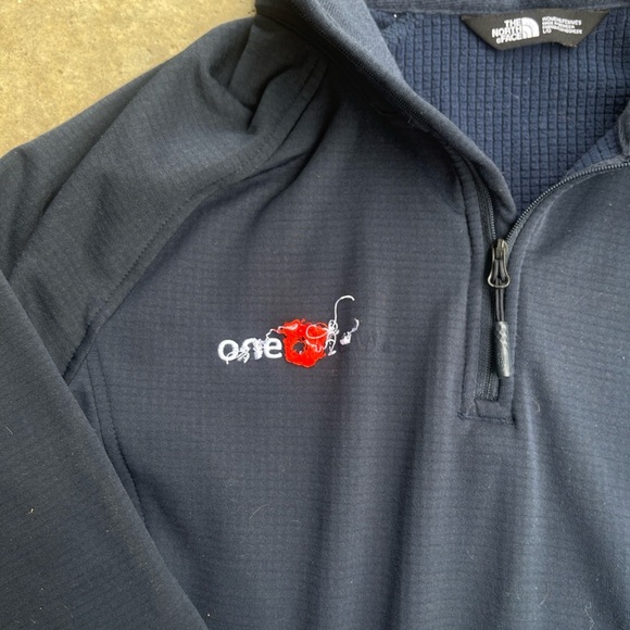 North Face LS Quarter Zip - Picture 3 of 7